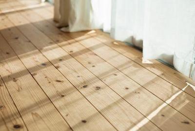 PINE WOOD FLOORING